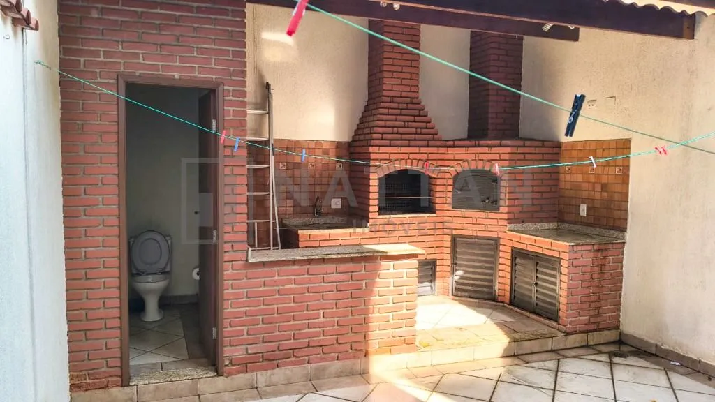 Imagem Sobrado Amplo com 153m² e Suíte com Closet na Vila Califórnia | 4 Vagas, Quintal com Churrasqueira e Permuta!
