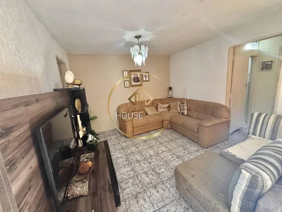 Imagem Casa Sobrado, 6 Dormitórios, 200m², Jardim Satélite, São José dos Campos
