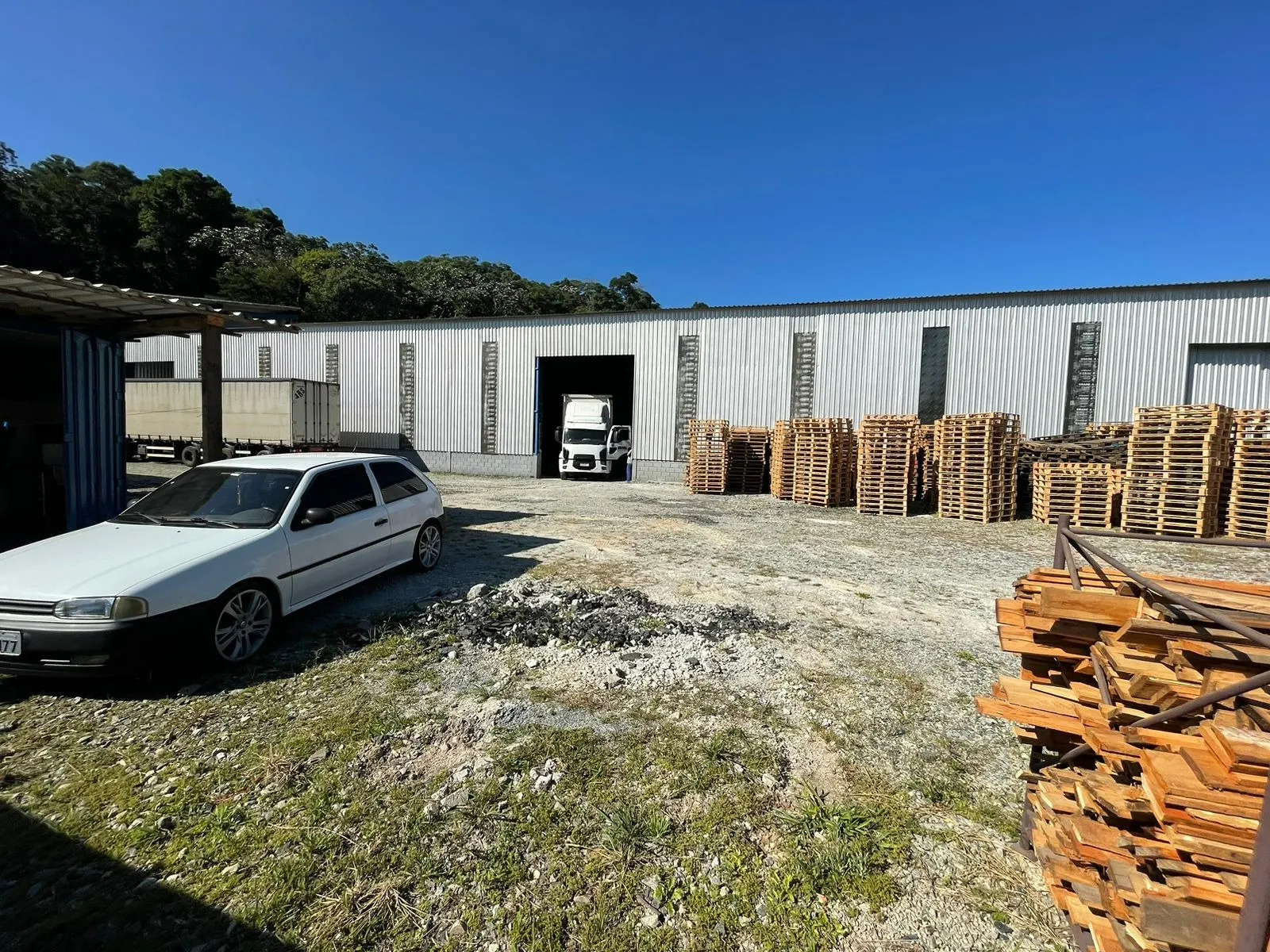 Imagem Excelente Campo Fabril Galpão Empresarial de 1.500m2 no Residencial Santa Helena