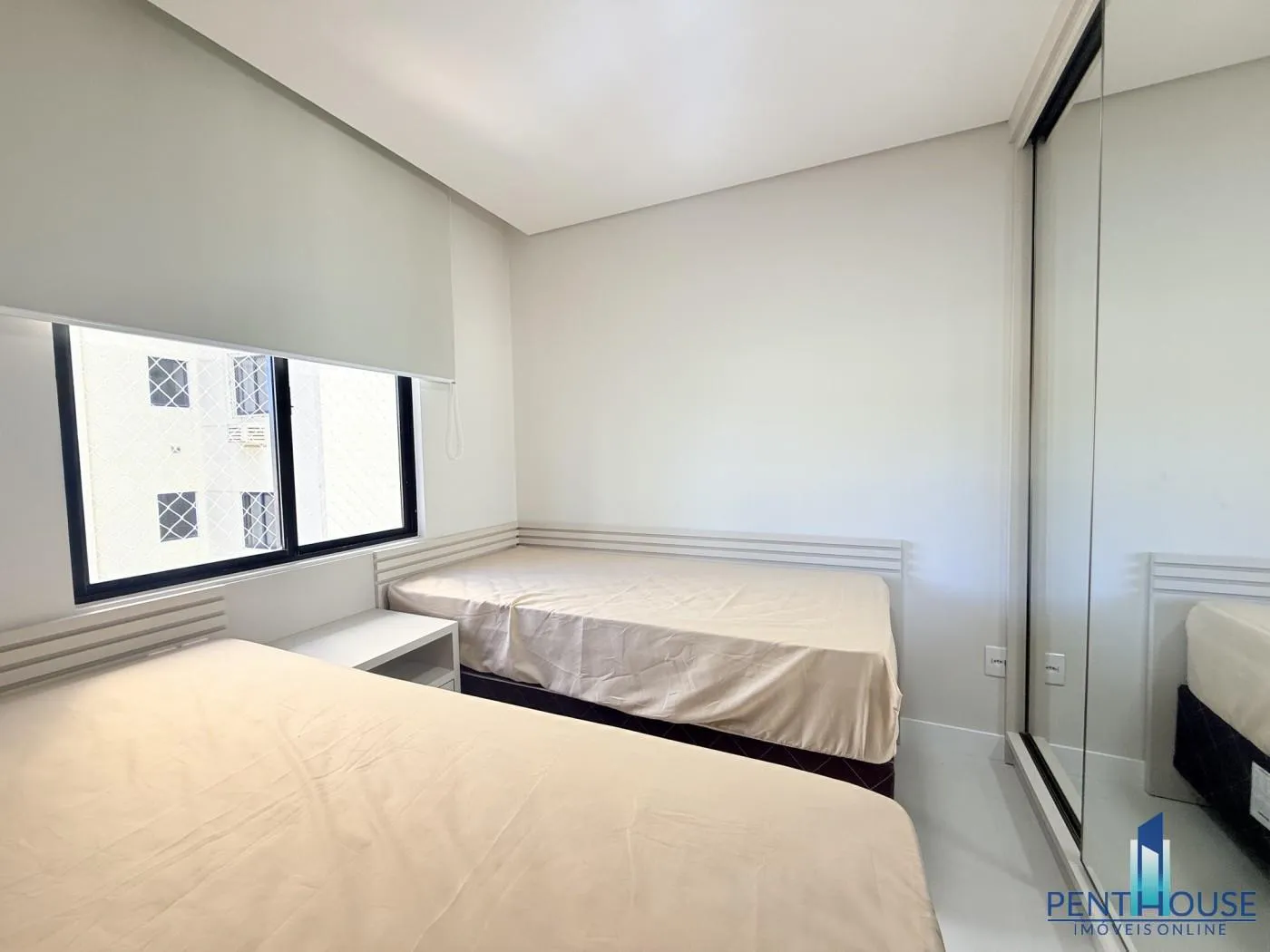 Imagem Apartamento Quadra Mar para Venda em Balneário Camboriú, CENTRO, 2 dormitórios, 1 suíte, 2 banheiros, 1 vaga