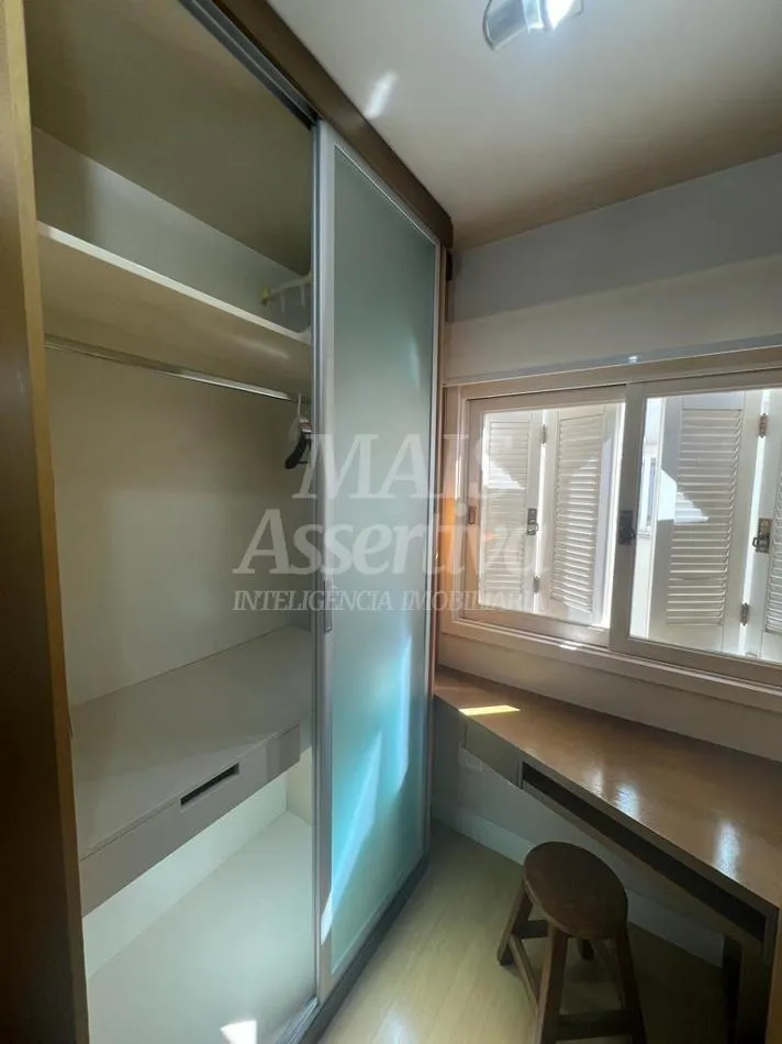 Imagem Cobertura duplex mobiliada para venda em Garibaldi Bairro Centro