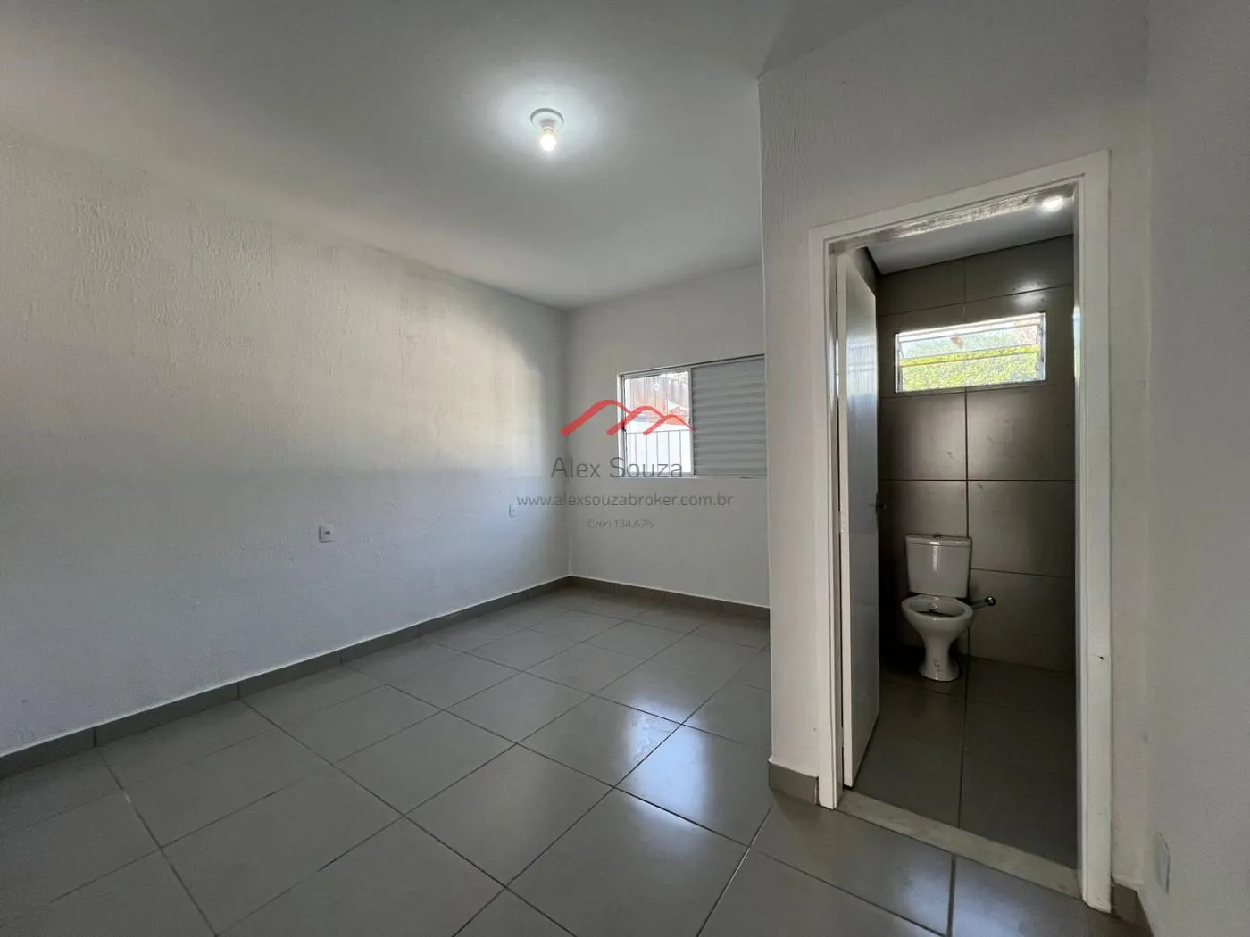 Imagem Sobrado para Venda em Sumaré, Jardim Dall`Orto, 3 dormitórios, 1 suíte, 2 banheiros, 6 vagas