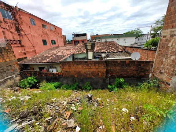 Imagem Casa para Venda em Recife, Jardim São Paulo, 3 dormitórios, 1 suíte, 1 banheiro, 3 vagas