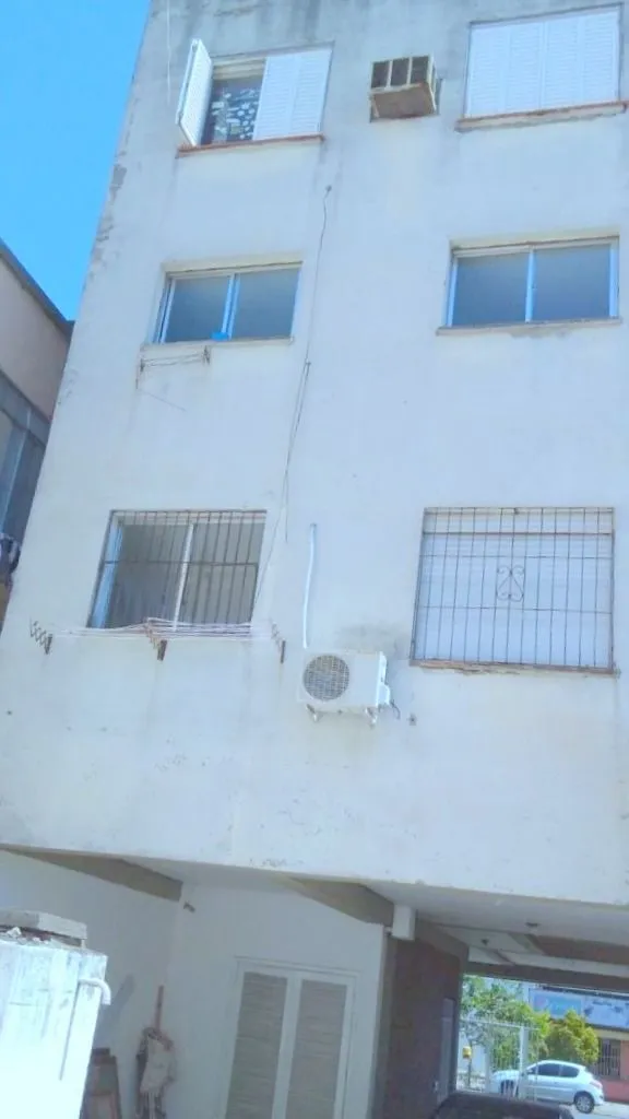 Imagem Predio para Venda - 347.11m², 6 dormitórios, 6 vagas - Navegantes