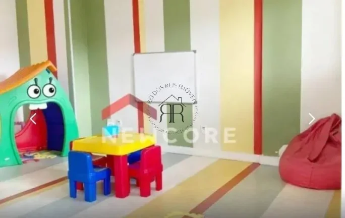 Imagem Apartamento de 33m², com 1 dormitório, sala com sacada, cozinha, banheiro com box de vidro e 1 vag...