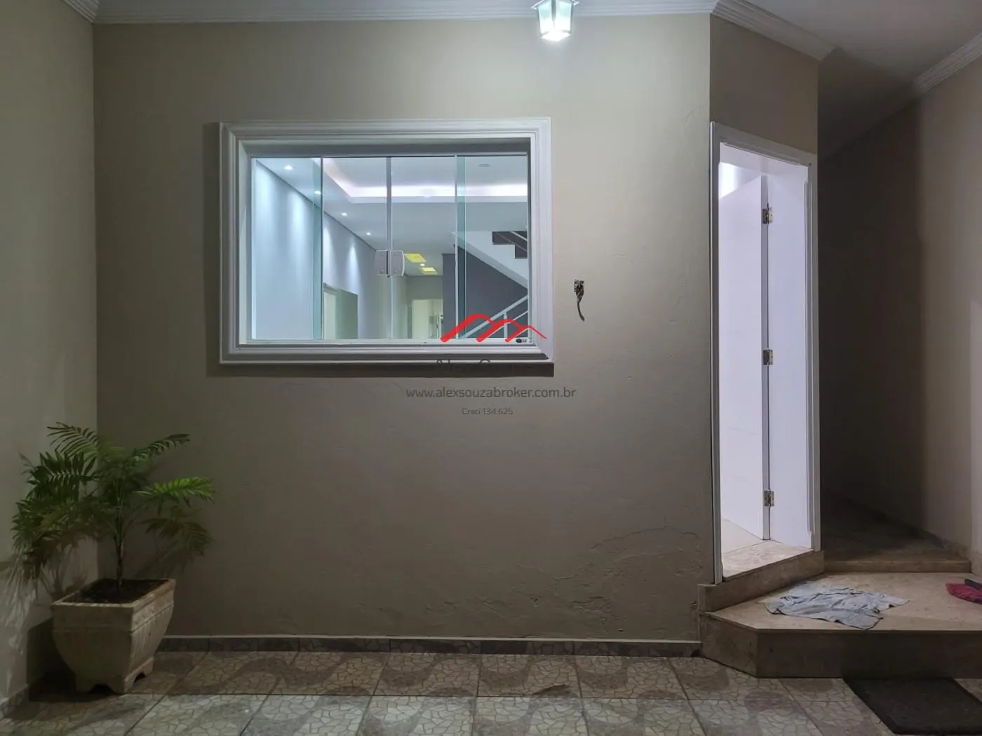 Imagem Sobrado para Venda em Hortolândia, Parque Orestes Ôngaro, 2 dormitórios, 1 suíte, 2 banheiros, 2 vagas