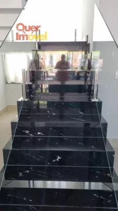 Imagem Residência de alto padrão em condomínio Alphaville, zona sul de Ribeirão Preto-SP, 3 suítes, 305m², 4 vagas - Quer Imóvel.