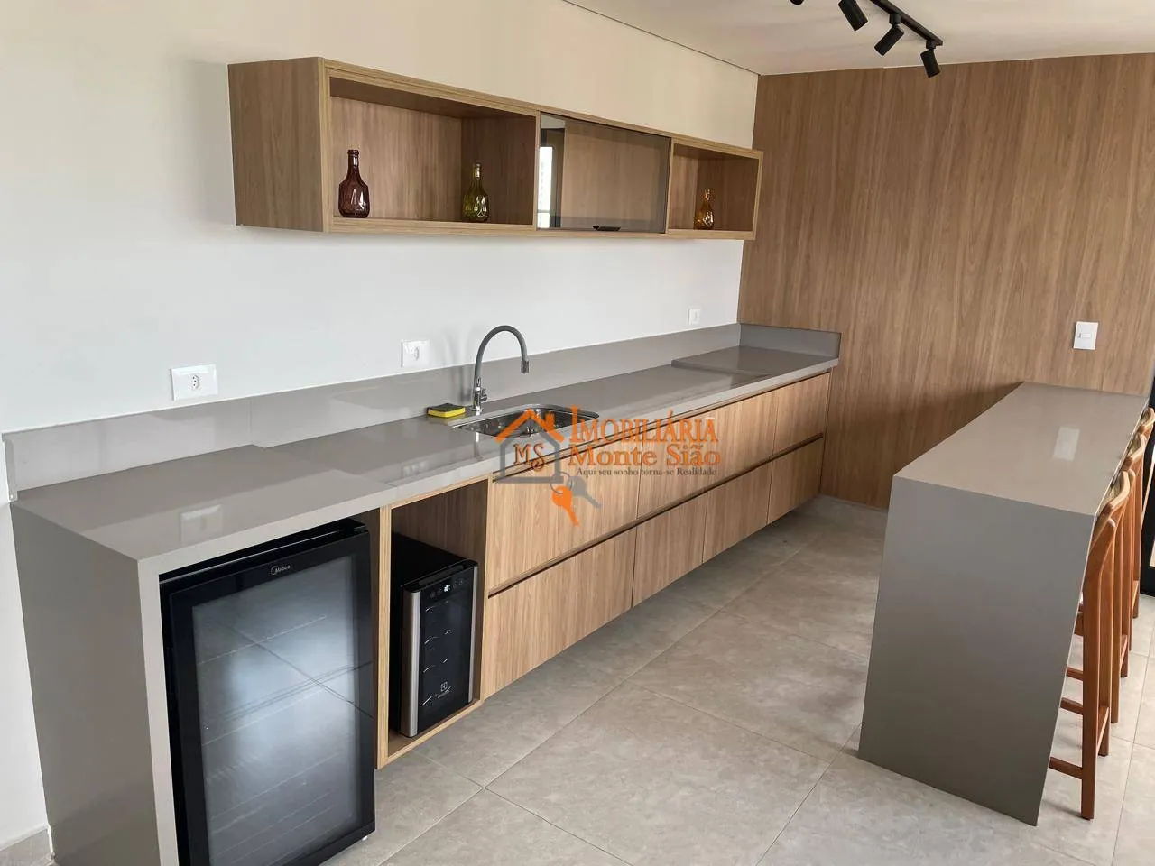 Foto do imóvel Apartamento com 2 dormitórios à venda, 68 m² por R$ 630.000,00 - Vila Moreira - Guarulhos/SP