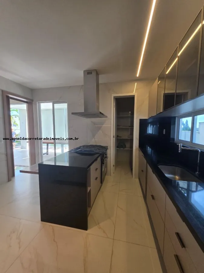 Imagem Casa em Condomínio para Venda em Parnamirim, Pium (Distrito Litoral), 5 dormitórios, 4 suítes, 5 banheiros, 4 vagas