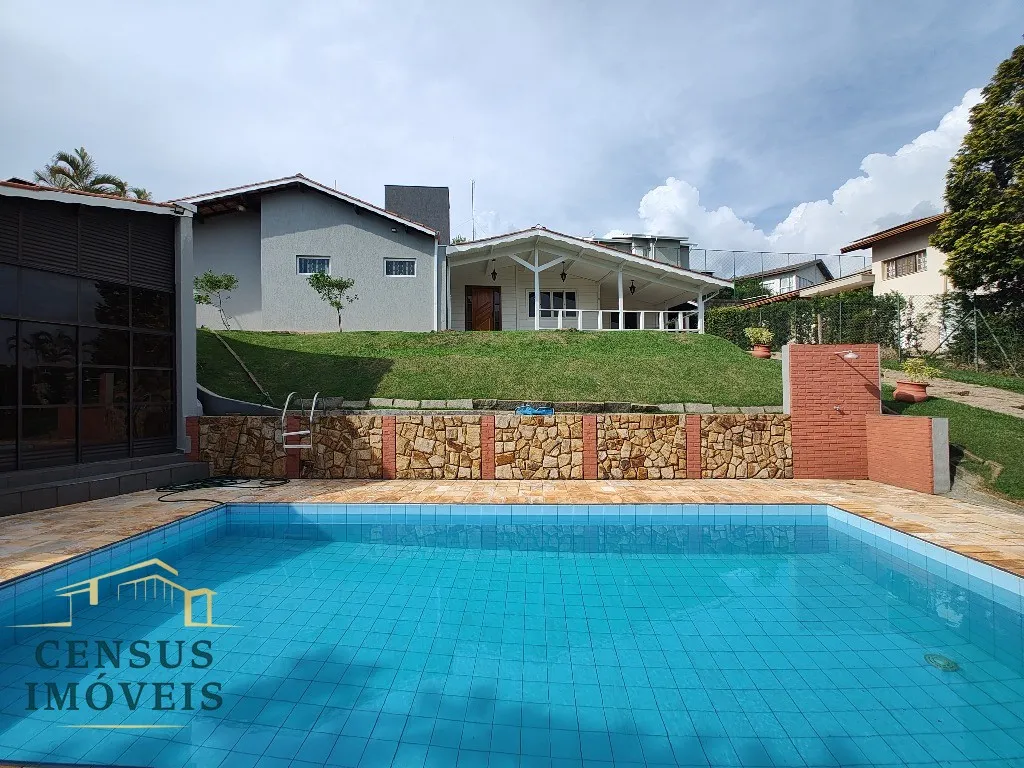 Foto do imóvel: Luxuosa casa à venda em Vinhedo-SP, Condomínio Marambaia: 5 quartos, 2 suítes, 2 salas, 4 banheiros, 4 vagas, 560m². Venha conhecer! em Condomínio Marambaia