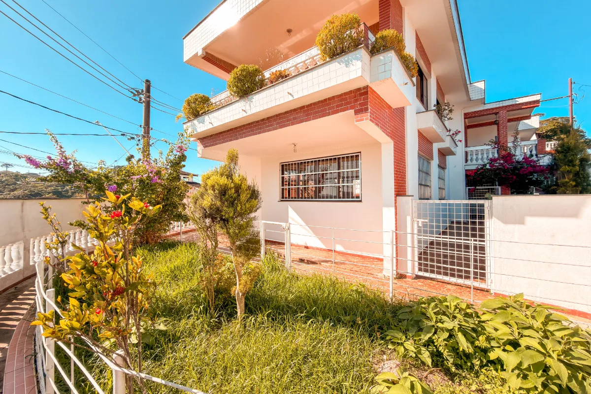 Imagem Casa para venda em Suíssa com 4 quartos, 294m2