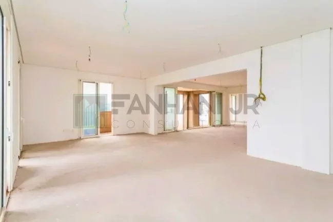 Imagem Luxuoso apartamento de 5 quartos e 5 suítes no Jardim Europa, São Paulo-SP: 512m², 4 salas, 7 banheiros e 6 vagas. Venha conhecer!