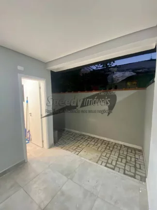 Imagem Casa á venda em Santos, com piscina e churrasqueira,