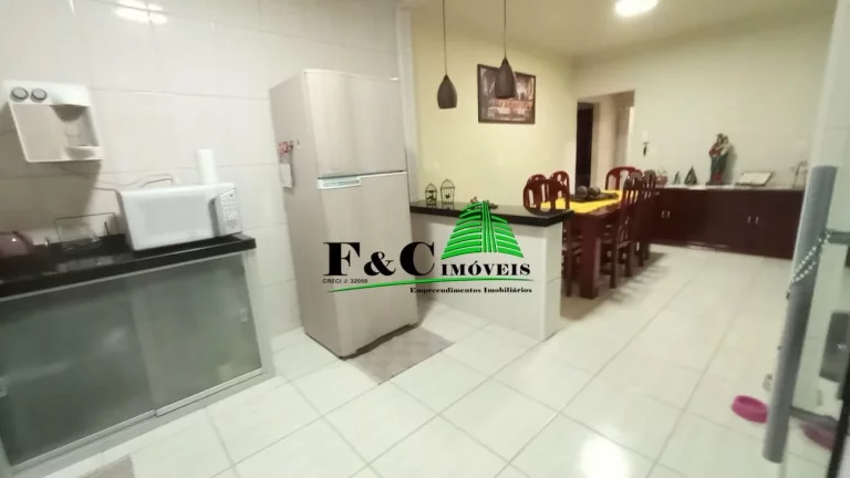 Imagem Casa para Venda em Araras, Vila Europa, 3 dormitórios, 2 banheiros, 3 vagas