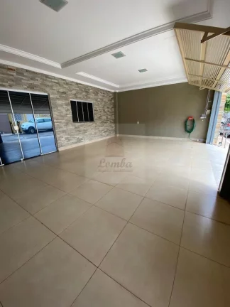 Imagem Aluguel de Casa em Condomínio de Luxo em Cuiabá-MT, Jardim Mossoró: 2 Quartos, 2 Suítes, 3 Salas, 3 Banheiros, 2 Vagas de Garagem.