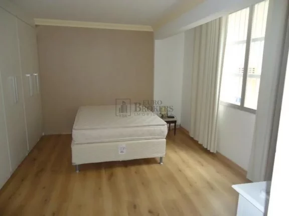 Imagem Edifício com 22 apartamentos na quadra mar em Balneário Camboriú.