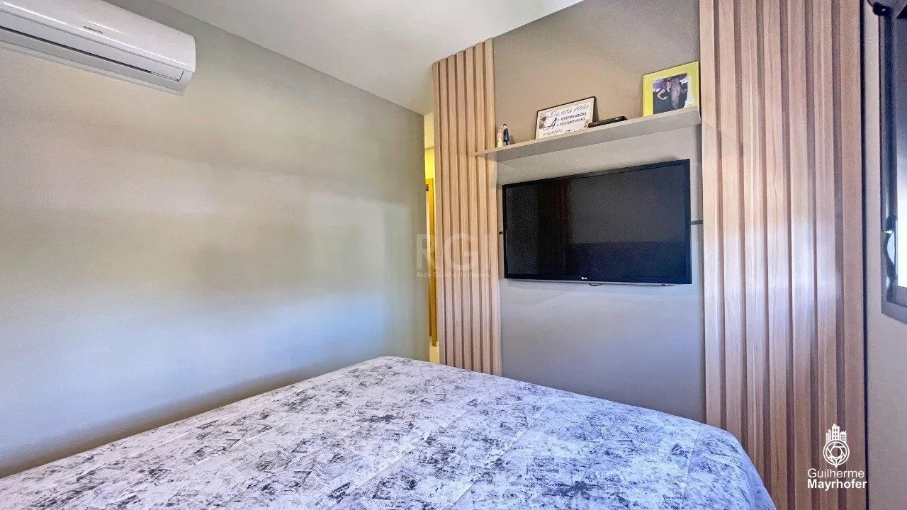 Imagem Apartamento para Venda - 75.12m², 3 dormitórios, 1 suite, 1 vaga - Farroupilha