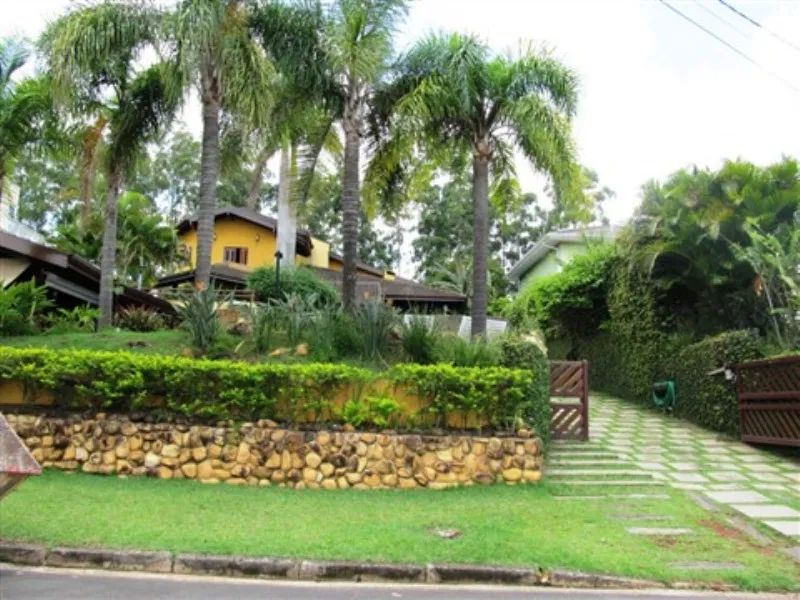 Foto do imóvel Casa de luxo em condomínio: 4 quartos, 3 suítes, 2 salas, 6 banheiros, 4 vagas de garagem em Valinhos-SP, no Condomínio Village Visconde de Itamaracá!