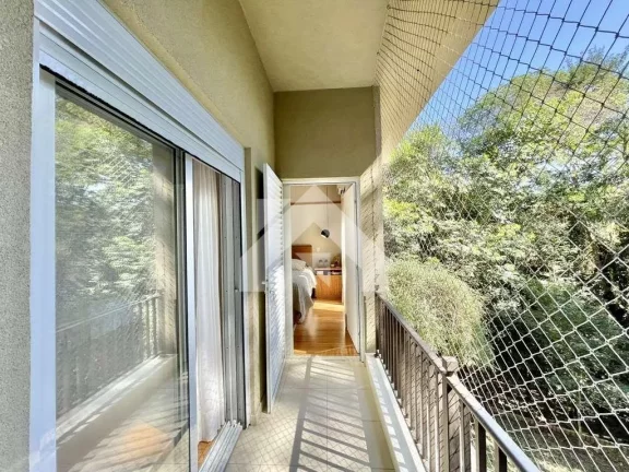 Imagem Casa de Condomínio em Chácara Moinho Velho - Carapicuíba