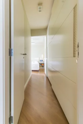 Imagem Apartamento à venda em Moema, com 3 suítes, 2 salas, 5 banheiros, 3 vagas de garagem, 124m².