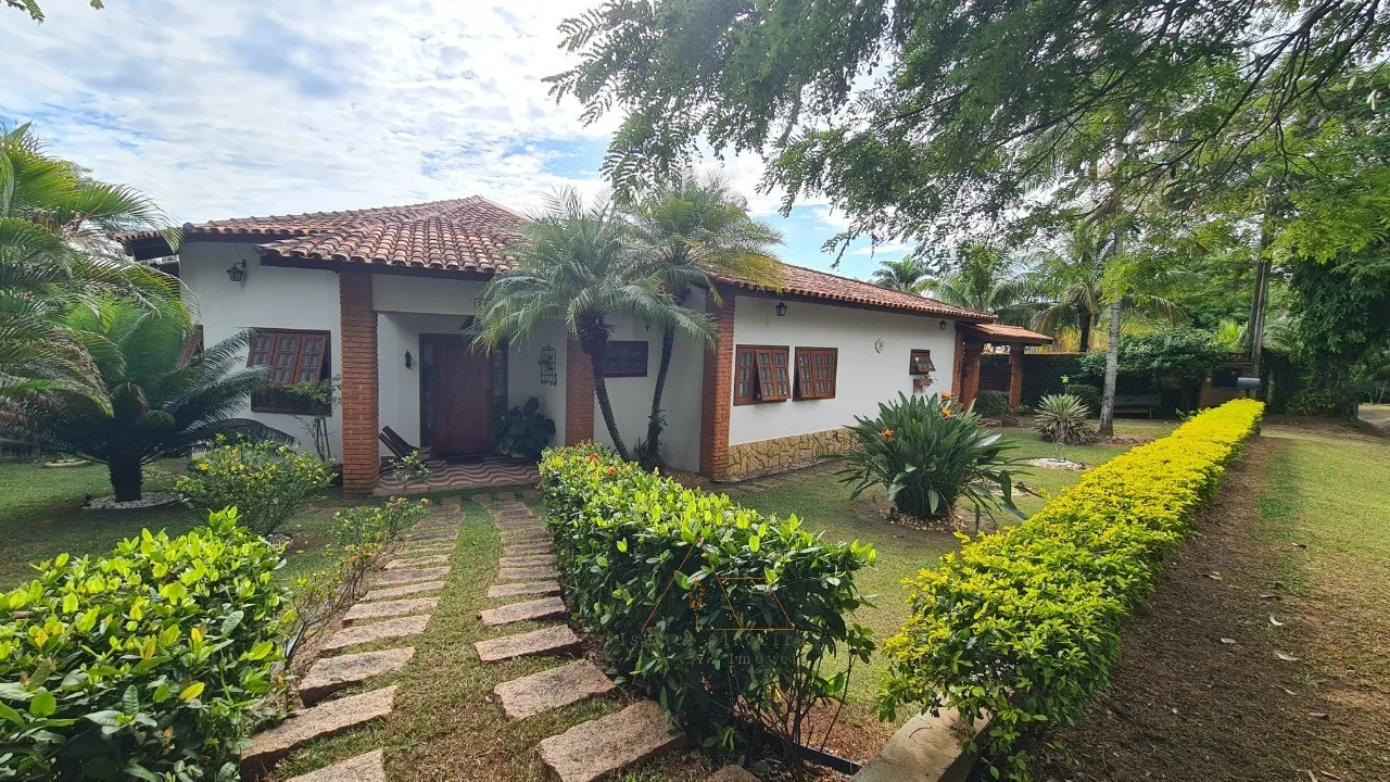Imagem Oportunidade única: Casa em condomínio com 5 quartos e 2 suítes em Salto-SP, no Condomínio Fechado Village Haras São Luiz.