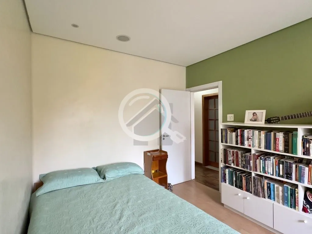 Imagem Apartamento de 80m², 3 dormitórios, sendo 1 com sacada, peças ampla, living para 2 ambientes, coz...