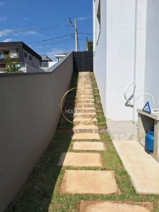 Imagem Casa Sobrado, 4 Dormitórios(sendo 1 suíte),367m², Condomínio Verana.