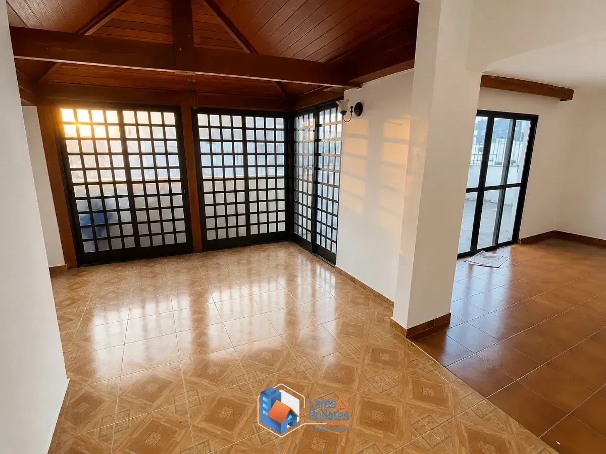 Imagem Cobertura para venda em Moema com 3 quartos, sendo 1 suíte, 147m²