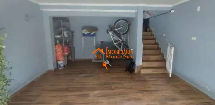 Imagem Sobrado com 3 dormitórios à venda, 180 m² por R$ 850.000 - Vila Carmela I - Guarulhos/SP