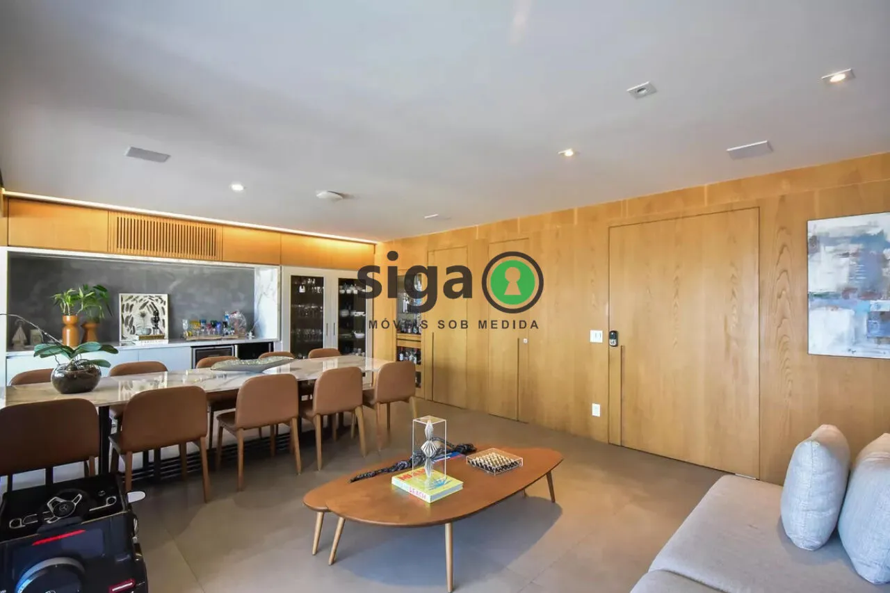 Imagem Apartamento de 223 metros com 3 quartos e 4 vagas