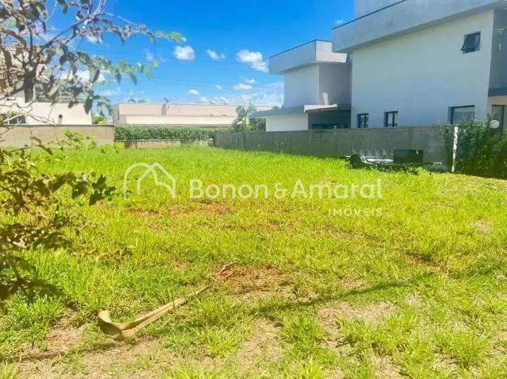 Imagem Terreno a venda no Condomínio Terras do Cancioneiro, Paulínia/SP.