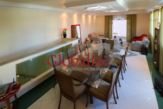 Imagem Casa à venda com 5 Quartos, 4 suítes, 315 m² por R$ 1.790.000,00 no Boqueirão em Santos