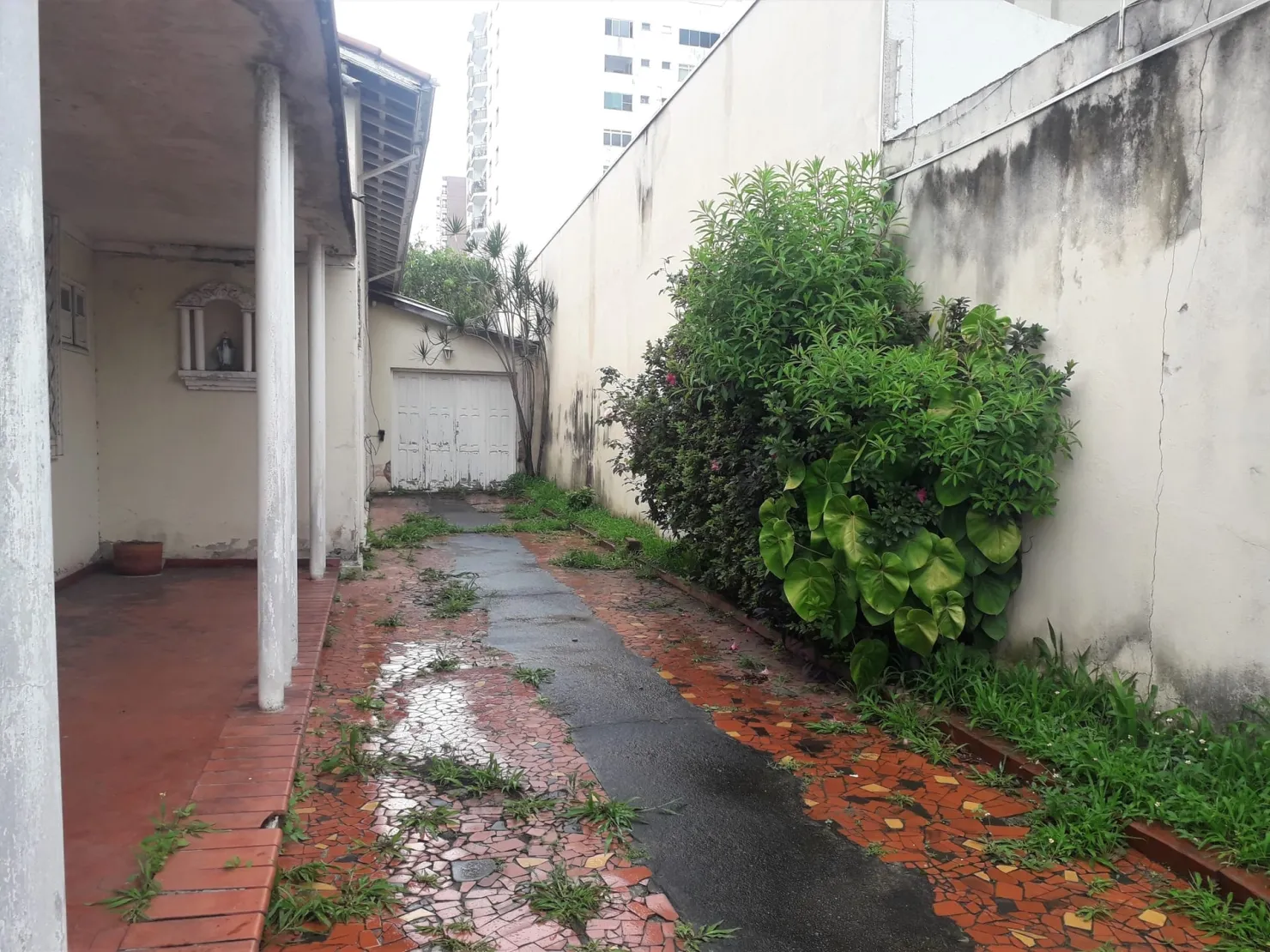 Imagem Casa à venda 4 Quartos, 1 Vaga, 1000M², Centro, Taubaté - SP
