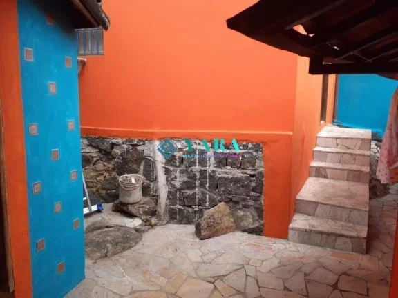 Imagem Ilhabela Linda casa local ideal para moradia, fins comerciais.