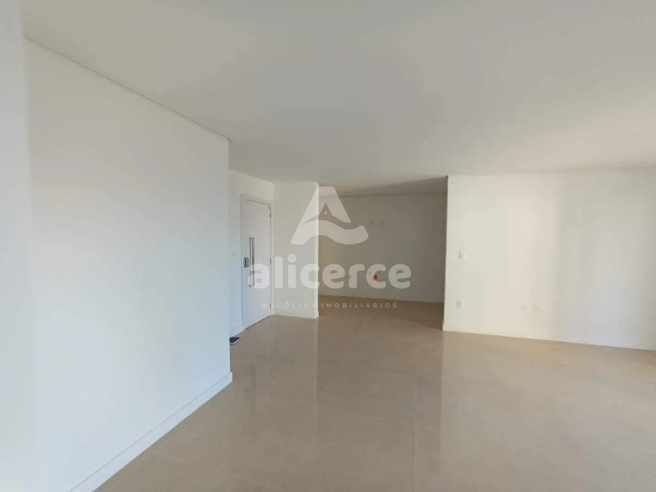 Imagem Apartamento à venda bairro no Floresta com 04 dormitórios, 01 suítre master com 154 m2