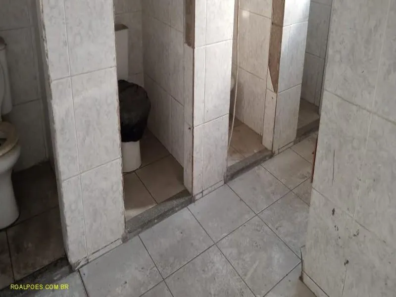 Imagem Galpão para Venda em DUQUE DE CAXIAS, Centro, 6 banheiros