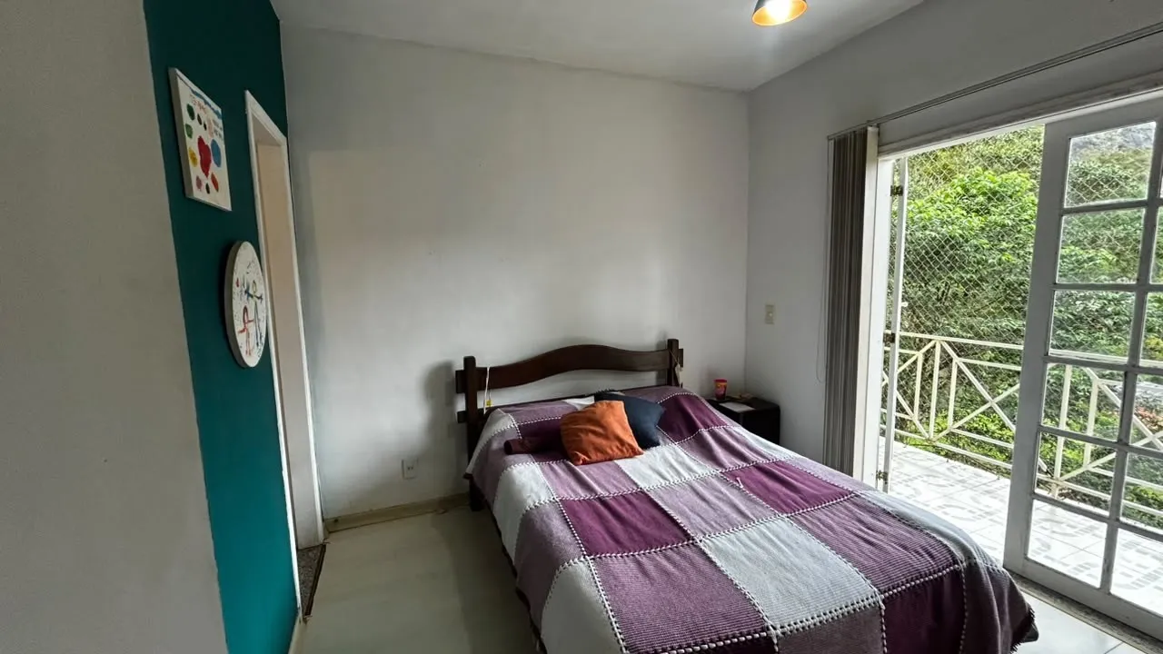 Imagem Casa em Condomínio para Venda em Petrópolis / RJ no bairro Itaipava