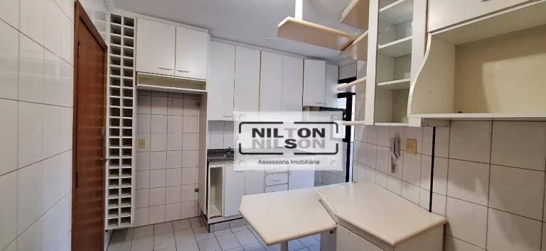Imagem Apartamento com 3 dormitórios para alugar, 95 m² por R$ 2.800,00/mês - Cambuí - Campinas/SP