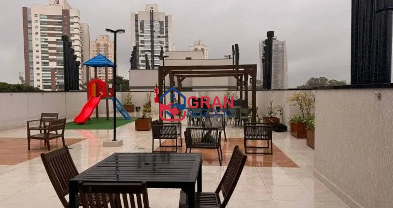 Imagem Vendo Apartamento CIC - Condomínio Clube