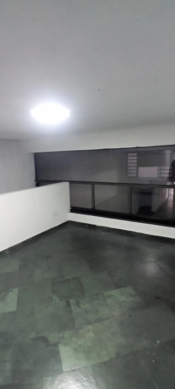 Imagem Salão Comercial de 150 m² | Mezanino | 2 banheiros | 2 cômodos com pia | 1 cômodo nos fundos | Avenida São Paulo, Zona Leste de Sorocaba/SP