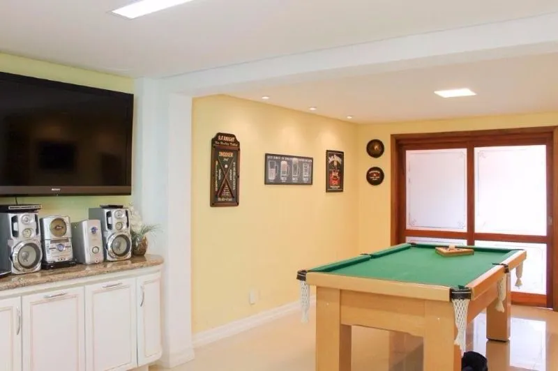 Imagem Casa para Venda - 350m², 3 dormitórios, sendo 1 suites, 4 vagas - Ipanema/ Jardim Verde
