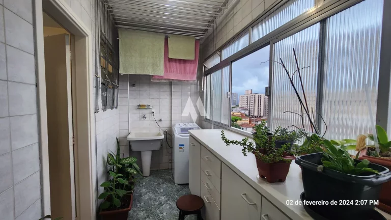 Imagem Viva com Conforto e Estilo no Boqueirão: Apartamento de 3 Dormitórios com Suíte e Vista Livre