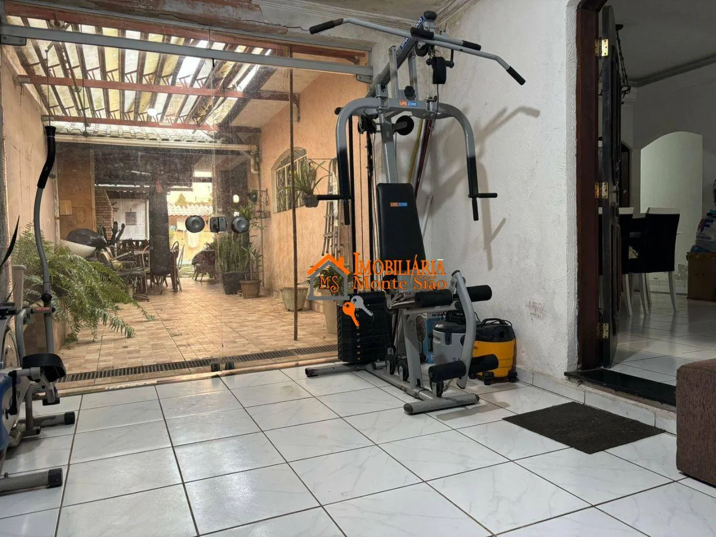 Imagem Casa com 4 dormitórios à venda por R$ 775.000 - Vila Cocaia - Guarulhos/SP