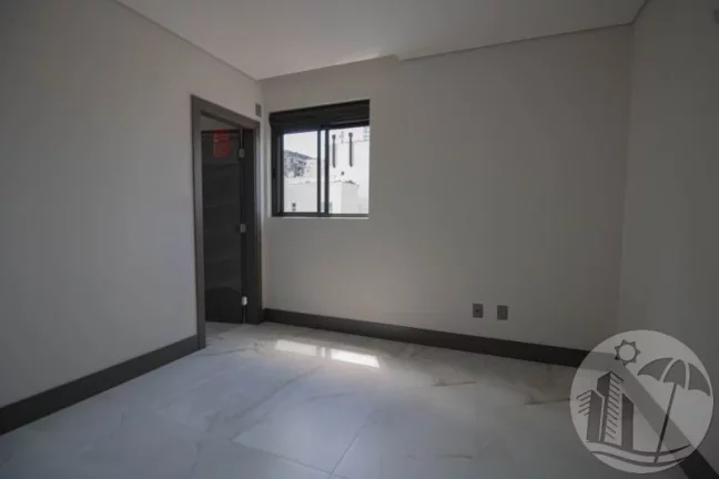 Imagem Apartamento com 3 Suítes e 2 Vagas alto padrão na 2a quadra