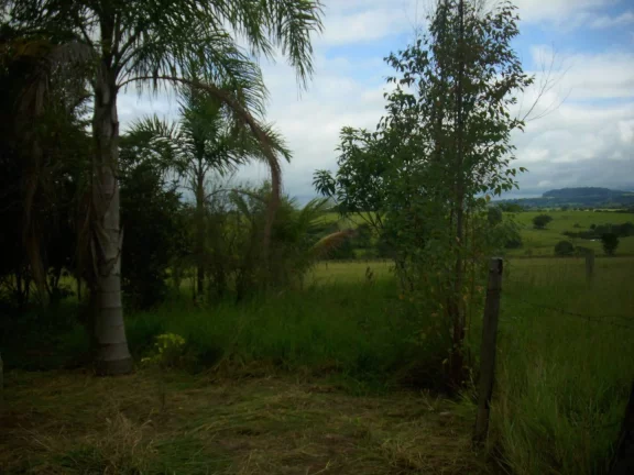 Imagem Chácara com 1000 m² à venda em Porangaba.