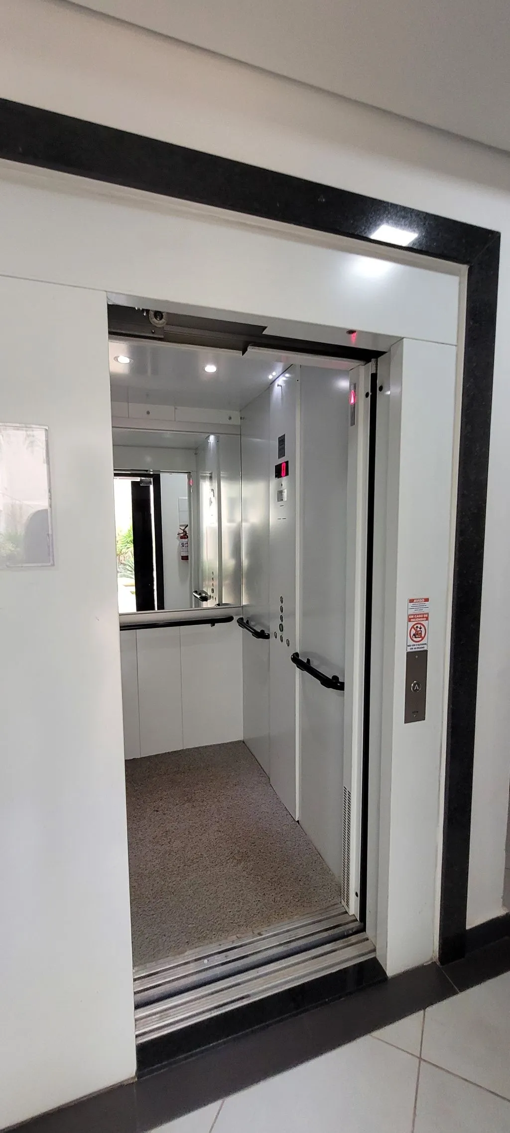 Imagem Apto 2 dormitórios Condomínio Residencial Remanso do Lago - Ribeirão Preto SP 160 mil de entrada + parcelas