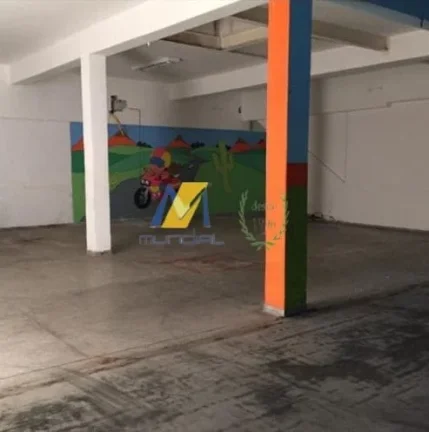 Imagem Galpão para Alugar com 680m², 4 salas e 12 vagas!!!