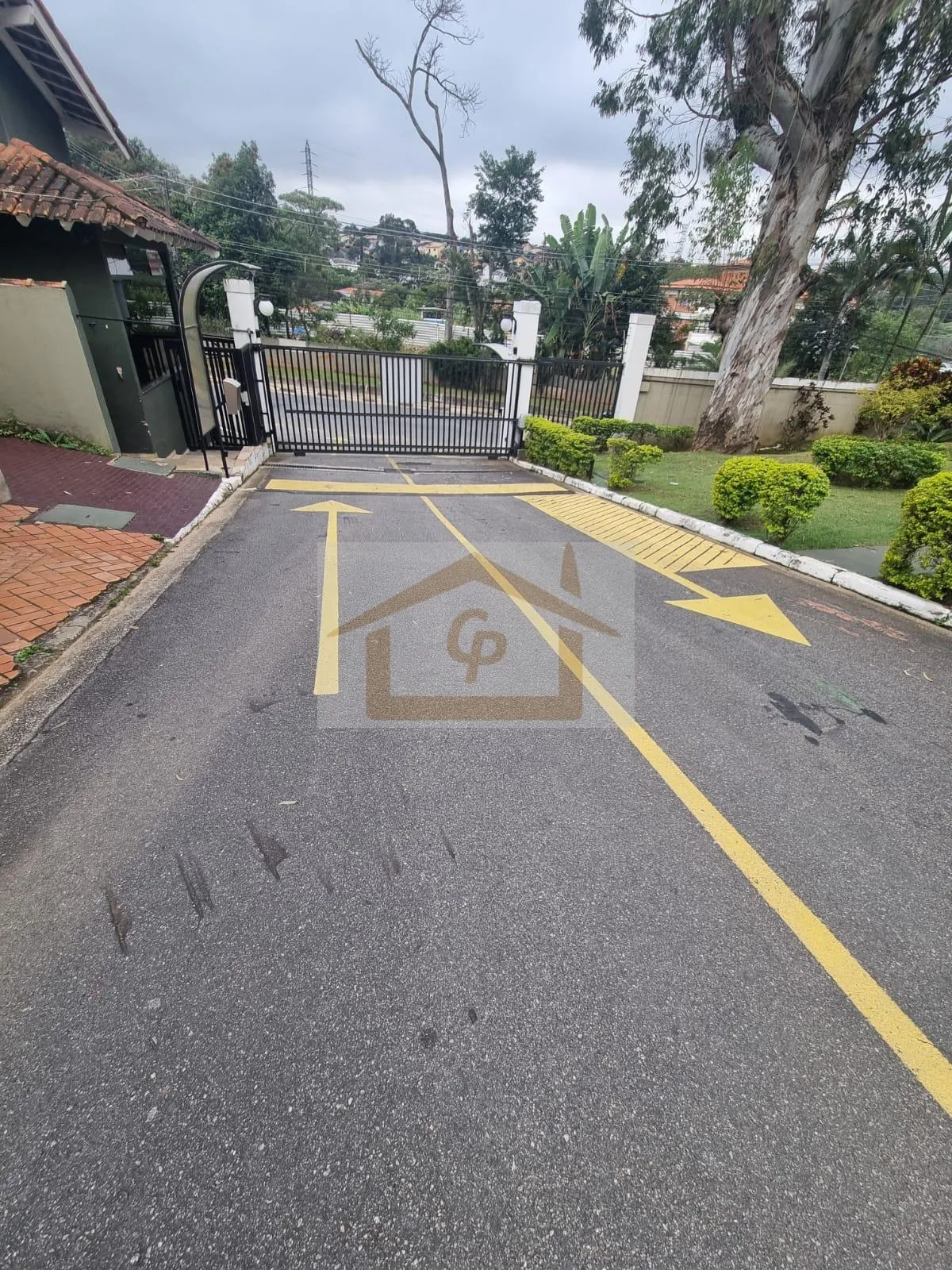 Imagem Imperdível, lugar silencioso. 4 quartos, 1 suíte, 2 vagas