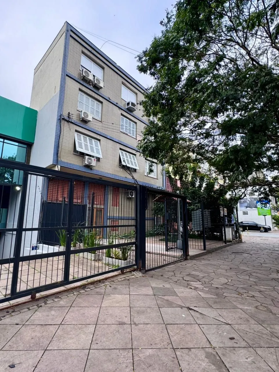 Imagem Ótimo Apartamento à Venda - Bairro Floresta | Porto Alegre