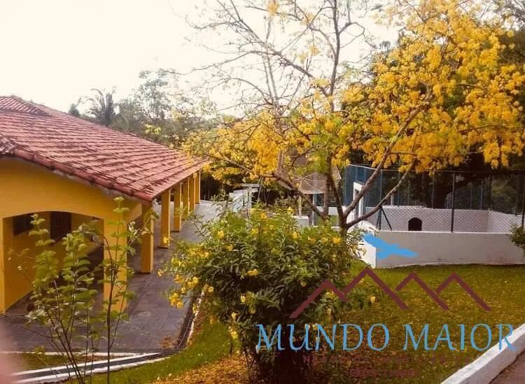 Imagem Chácara Completa: 5.000 m², Trifásico 3 Suítes, Salão, Piscinas e Vestiário